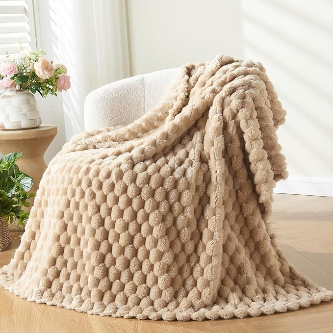 NEWCOSPLAY Super Soft Queen Blanket Brown Premium Silky Flannel Fleece 3D Clouds Stylish Jacquard Lightweight Bed Blanket All Season Use 350GSM (Brown, Queen(90"x90"))