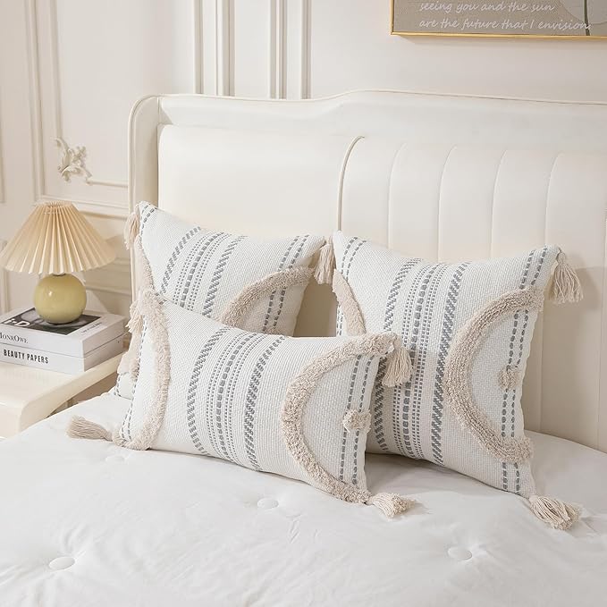 Boho Throw Pillow Covers 18x18 Set of 2 Cotton Woven Tufted Farmhouse Pillows Covers with Tassels Outdoor Neutral Beige Decorative Pillowcases Square Textured Accent Cushion Cases for Couch Bed Sofa