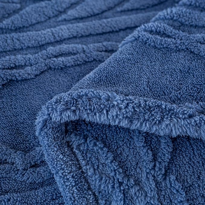 YUSOKI Twin XL Blanket Single Layer,Weight(3.1lb),370GMS-3D Stylish Design for Gift Home Decor (Washed Blue,65"x90")