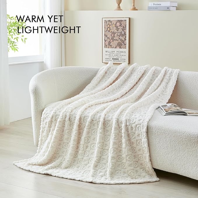 lifein Throw Blanket for Couch-Cream Heart Boho Throw Blanket, Soft Fleece Plush Lightweight Blankets&Throws for Woman, Fuzzy Decorative Blankets for Livingroom Bed Sofa Chair(50x60in,Cream)