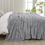 NEWCOSPLAY Super Soft King Blanket Light Grey Premium Silky Flannel Fleece 3D Ribbed Jacquard Lightweight Bed Blanket All Season Use (Light Grey Ribbed, King(90"x110"))