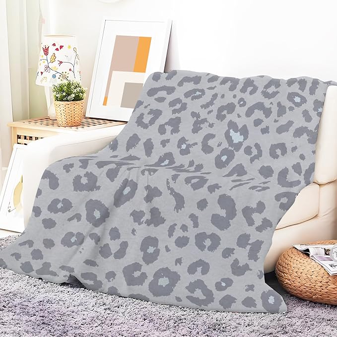Throw Blanket for Couch, 300GSM Warm Soft Cozy Flannel Blanket, Cute Blanket for All Seasons Bedroom Home Decor Gifts, Luxury Grey Leopard 50x60 Inches