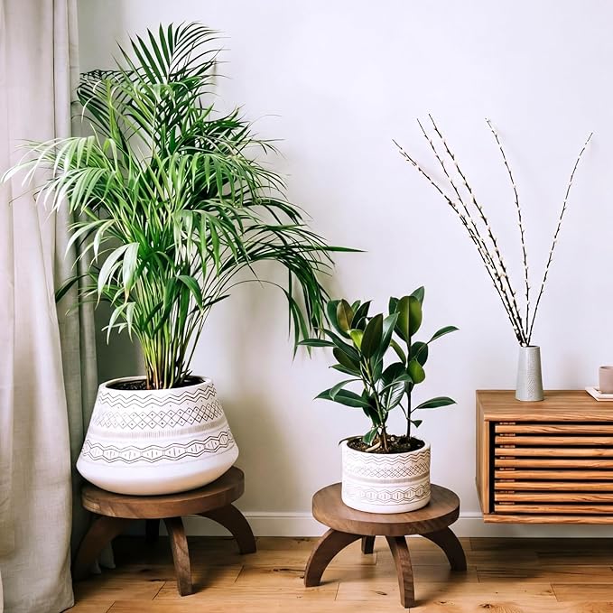 Novabright 2 Pcs Short Plant Pedestal Wood Plant Stool Round Low Wood Riser Pedestal Display Decor Flower Indoor Outdoor Rustic Farmhouse Table Balcony Decor Board Flower Holder Rise (Rustic Color)
