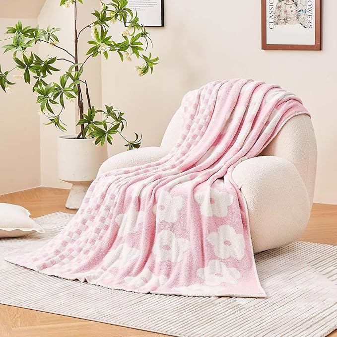 Checkered Throw Blanket, Pink Super Soft Knit Breathable Throw Blanket, Cozy Fluffy Reversible Checkerboard Flower Fuzzy Blanket for Couch Sofa Bed Living Room Decor 60 x 80 Inch