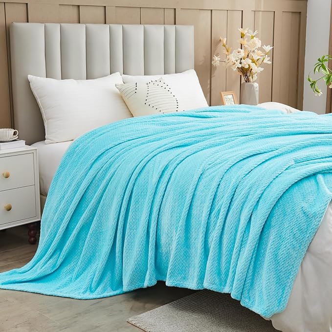 NEWCOSPLAY Super Soft King Blanket Turquoise Premium Silky Flannel Fleece Leaves Pattern Lightweight Bed Blanket All Season Use (Turquoise, King(90"x110"))