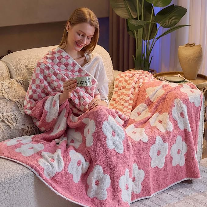 Checkered Throw Blanket, Dusty Pink Flower Blanket for Couch, 50"x60" Soft Plaid Knit Blanket for Home Decor, Reversible Checkerered Blankets for Sofa, Chair, Bed