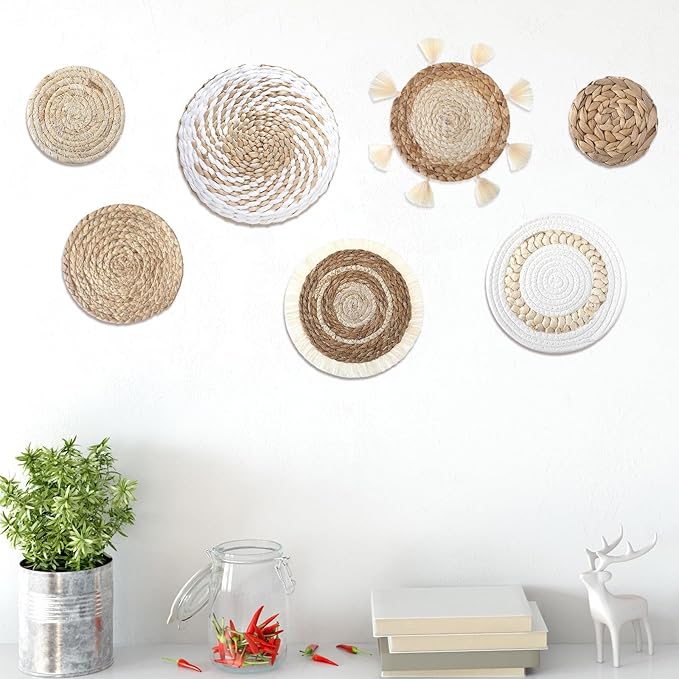 Beeveer 7 Pcs Boho Wall Baskets Decor Hanging Rustic Rattan Wicker Wall Basket for Farmhouse Living Rooms Bedrooms Kitchen Decorations(Classic Style)