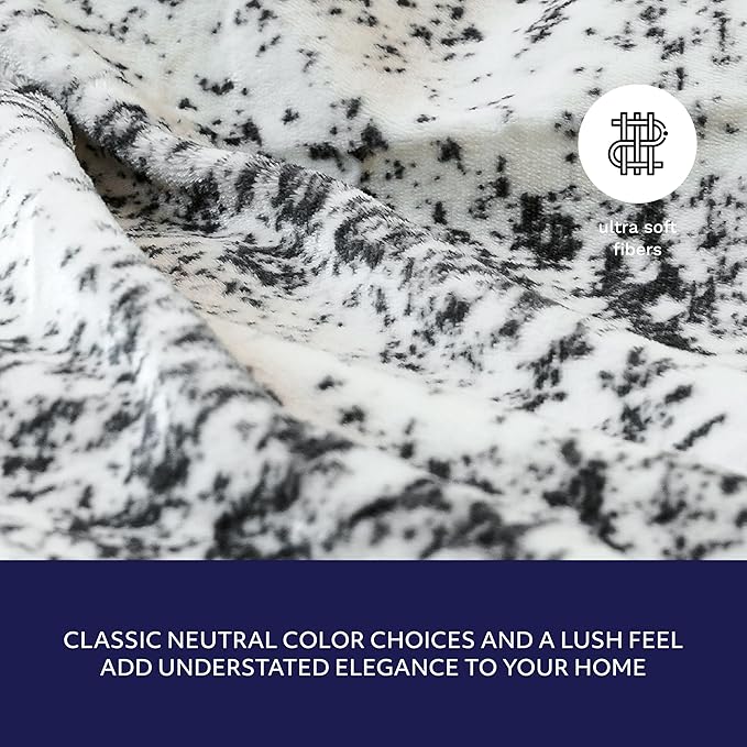 Mon Chateau 60" x 70" Serenity Flannel Throw Blanket, Abstract Print Soft Blanket for Queen-Size Bed, Couch, or Sofa, Cozy Home Decor and Stylish Living Room Comfort, Dreamscape