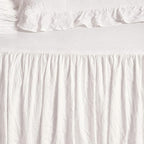 Lush Decor Ruffle Skirt Bedspread Set - 3-Piece Luxurious Farmhouse Bedding - Elegant Ruffle Detail - Timeless Style - Soft Lightweight Sheets - Queen, White