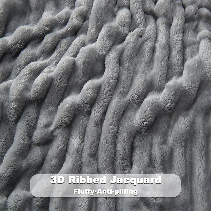 NEWCOSPLAY Super Soft Queen Blanket Light Grey Premium Silky Flannel Fleece 3D Ribbed Jacquard Lightweight Bed Blanket All Season Use (Light Grey Ribbed, Queen(90"x90"))