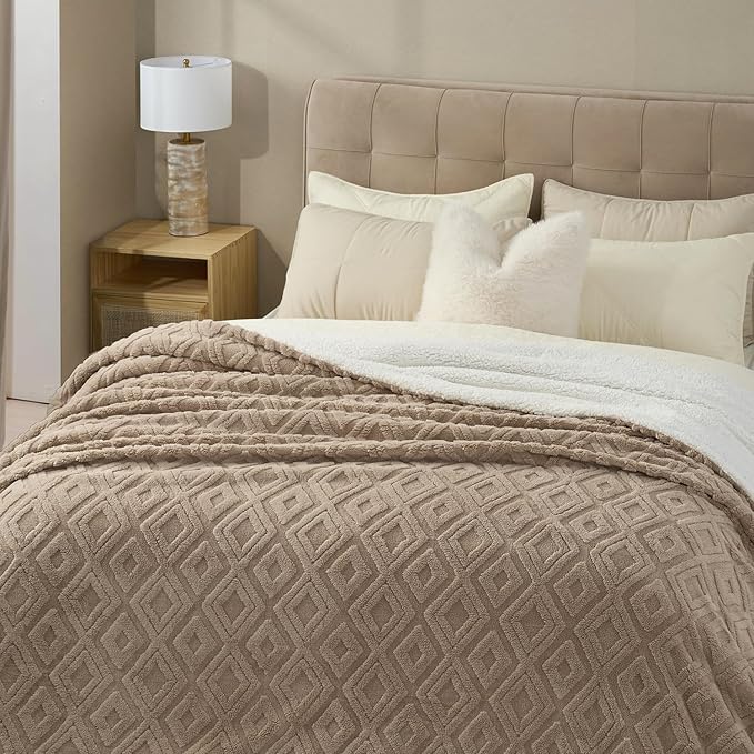 EverGrace Jacquard Boho Sherpa Fleece Throw Blanket for Couch, Super Soft Cozy Fuzzy Plush Blankets for Winter, Reversible Thick Warm Blanket for Bed, Sofa, Living Room, Khaki Tan, 90" x 90"