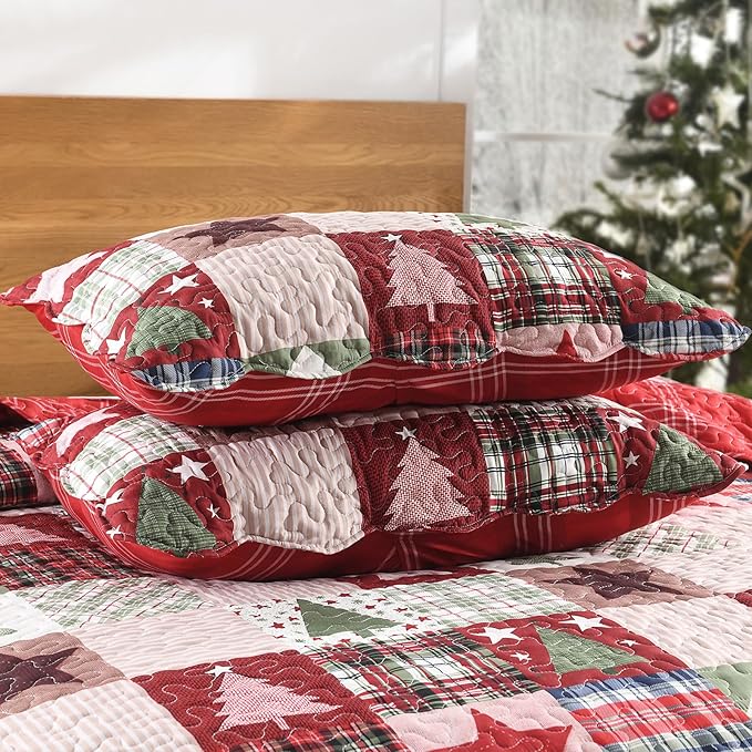 HORIMOTE HOME Christmas Quilt Set Queen Size, 3-Piece Holiday Quilt Bedding Set Soft Microfiber Bedspread with 2 Pillow Shams - Red Xmars Tree Stars Pattern for Winter Bedroom Decoration