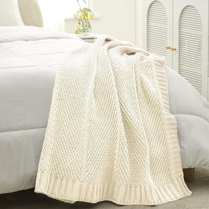Amélie Home Chevron Chenille Knit Throw Blanket for Couch, Cozy Texture Decorative Soft Blanket for Sofa & Chair, 60"x80", Ivory