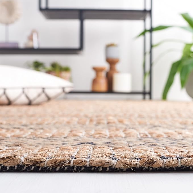 SAFAVIEH Natural Fiber Collection Accent Rug - 3' x 5', Black & Natural, Handmade Boho Farmhouse Rustic Jute & Cotton Jute, Ideal for High Traffic Areas in Entryway, Living Room, Bedroom (NFB653Z)