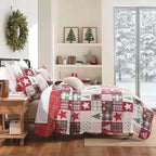 HORIMOTE HOME Christmas Quilt Set Queen Size, 3-Piece Holiday Quilt Bedding Set Soft Microfiber Bedspread with 2 Pillow Shams - Red Xmars Tree Stars Pattern for Winter Bedroom Decoration