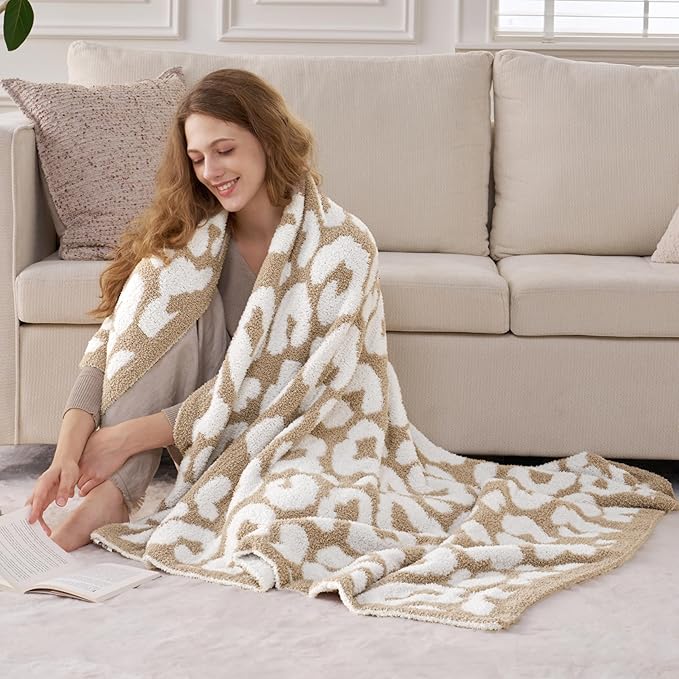 Joiedomi Throw Blanket for Couch Bed Sofa, Knitted Beige Blankets Gifts for Women Mom Girls, Cozy Cute Soft Throw Home Room Decor Aesthetic for Women Mothers Birthday Gifts 50x60 Inches