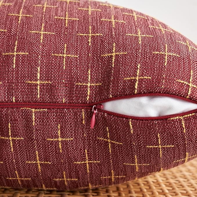 MIULEE Pack of 2 Christmas Decorative Burlap Linen Throw Pillow Covers Modern Farmhouse Pillowcase Rustic Woven Textured Cushion Cover for Sofa Couch Bed 24x24 Inch Wine Red