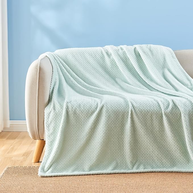 NEWCOSPLAY Super Soft Throw Blanket Mint Premium Silky Flannel Fleece Leaves Pattern Lightweight Bed Blanket All Season Use (Mint, Throw(50"x60"))