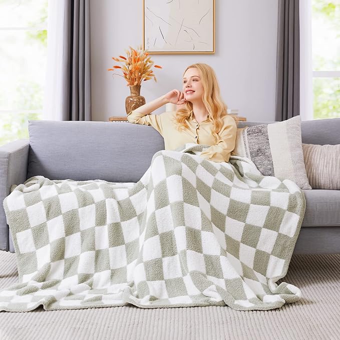 WRENSONGE Checkered Throw Blanket, Sage Green Soft Cozy Fluffy Hand Made Throw Blankets for Couch, Sofa, Chair, Bed, Camping, Picnic, Travel Lightweight Bed Blankets for Women Mothers Birthday Gifts