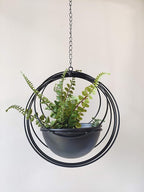 RISEON Boho Metal Plant Hanger,Metal Geometric Hanging Planter, Modern Planter, Mid Century Air Plant Holder Stand, Minimalist Planter for Indoor Outdoor Home Wedding Decor (Black)