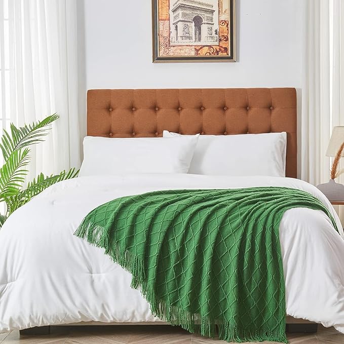 inhand Green Knitted Throw Blanket for Couch and Bed, St. Patrick’s Day Lucky Spring Gifts Throw for Her or Him, Soft Farmhouse Woven Blanket with Tassel, Lightweight Decorative, 50"x60"