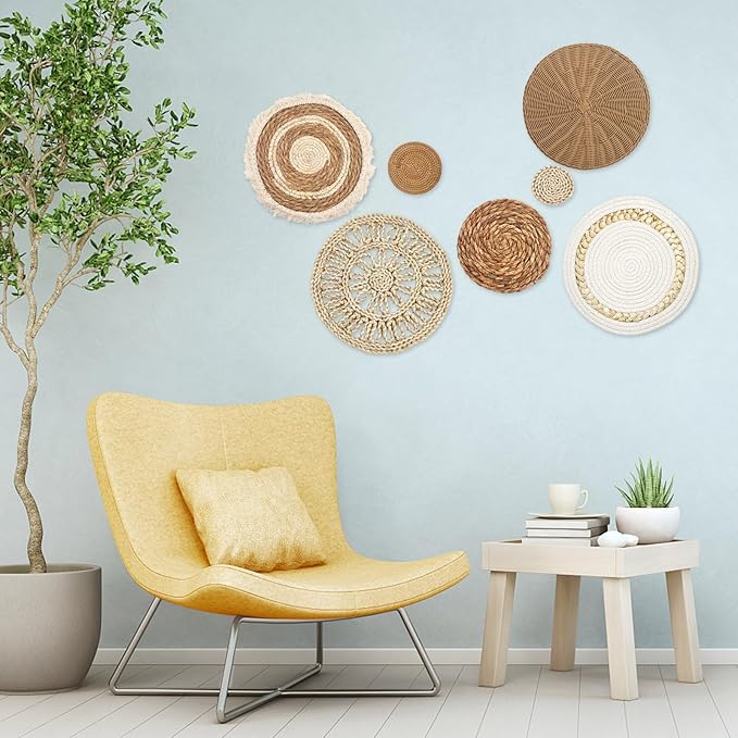 CODOHI Set of 7 Boho Wall Baskets, Wall Hanging Rattan Decor, Flat Round Woven Water Hyacinth Corn Husk Farmhouse Handmade Macrame Hanging Woven Baskets for Living Room Bedroom Dining Room Office