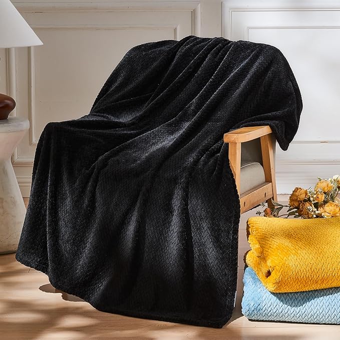 NEWCOSPLAY Super Soft King Blanket Black Premium Silky Flannel Fleece Leaves Pattern Lightweight Bed Blanket All Season Use (Black, King(90"x110"))