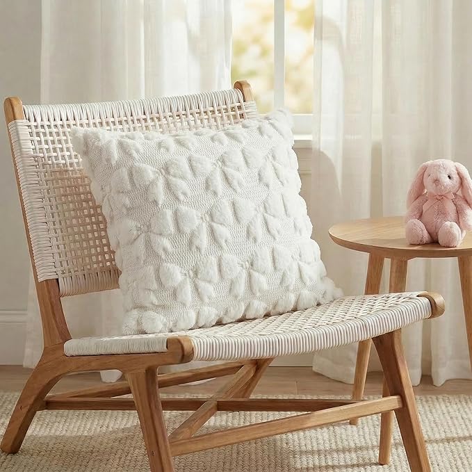 AVOIN colorlife Cream White Spring Bow Throw Pillow Covers Set of 2, 20 x 20 Inch Coquette Aesthetic Room Decor Soft Plush Faux Fur Cushion Case for Girls Room