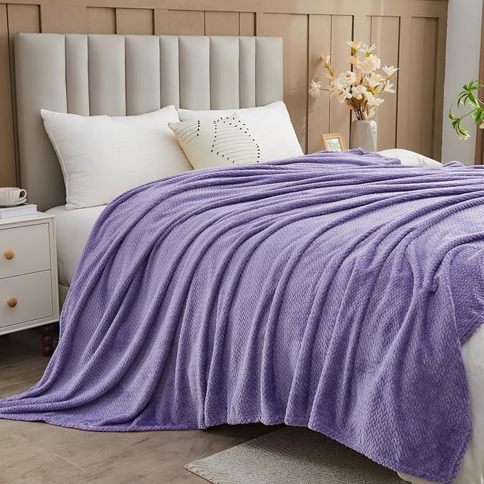NEWCOSPLAY Super Soft Twin Blanket Lavender Premium Silky Flannel Fleece Leaves Pattern Lightweight Bed Blanket All Season Use (Lavender, Twin(60"x80"))