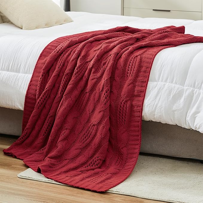 Amélie Home Chunky Knit Throw Blanket, Reversible Soft Chenille Breathable Cable Knitted Blanket for Couch and Sofa, Farmhouse Decorative Throw for Chair, 50"x60", Christmas Red