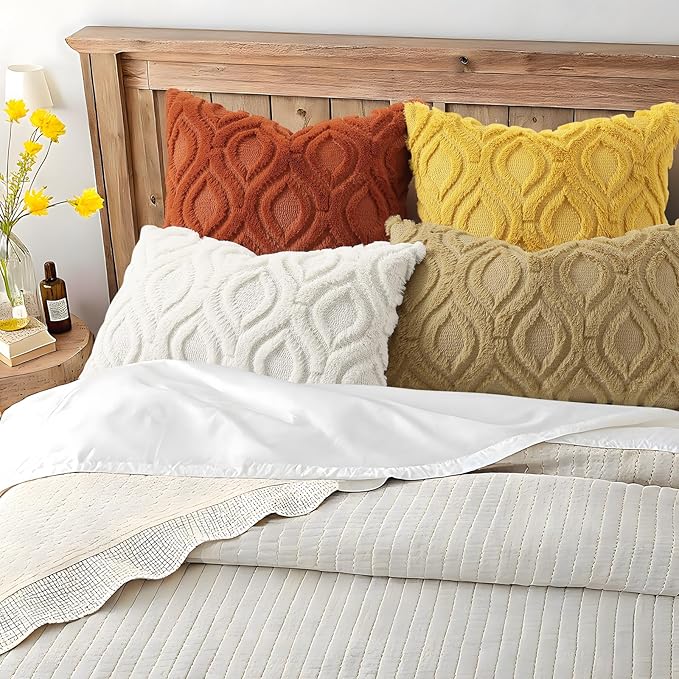 decorUhome Cozy Textured Throw Pillow Covers 18x18 Inch Set of 2, Soft Plush Faux Wool Rust Accent Couch Pillow Covers for Modern Farmhouse Sofa Bed Living Room