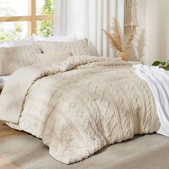 Bedsure Tufted Boho Comforter Set Oversized Queen - Beige Boho Bed Set, GentleSoft™ 3 Pieces Farmhouse Shabby Chic Embroidery Bedding, Gifts for Woman, Soft Jacquard Comforter for All Seasons