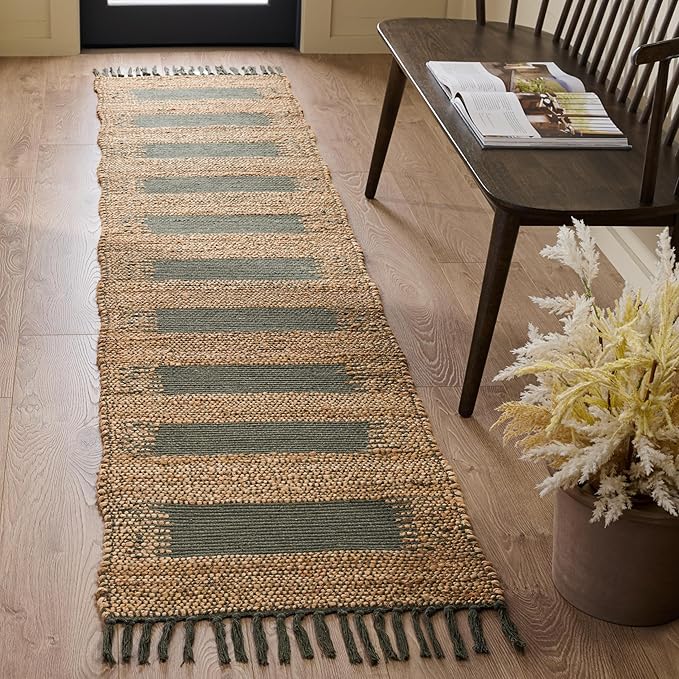 SAFAVIEH Natural Fiber Collection Runner Rug - 2' x 9', Natural & Green, Handmade Jute, Ideal for Bedroom, Foyer, Hallway, Entryway (NF124Y)