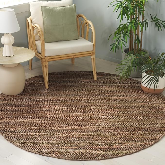 SAFAVIEH Natural Fiber Couture Collection Area Rug - 6' Round, Green & Natural, Handmade Jute, Ideal for Living Room, Bedroom, Home Office, Dining Space (NFC101Y-6R)