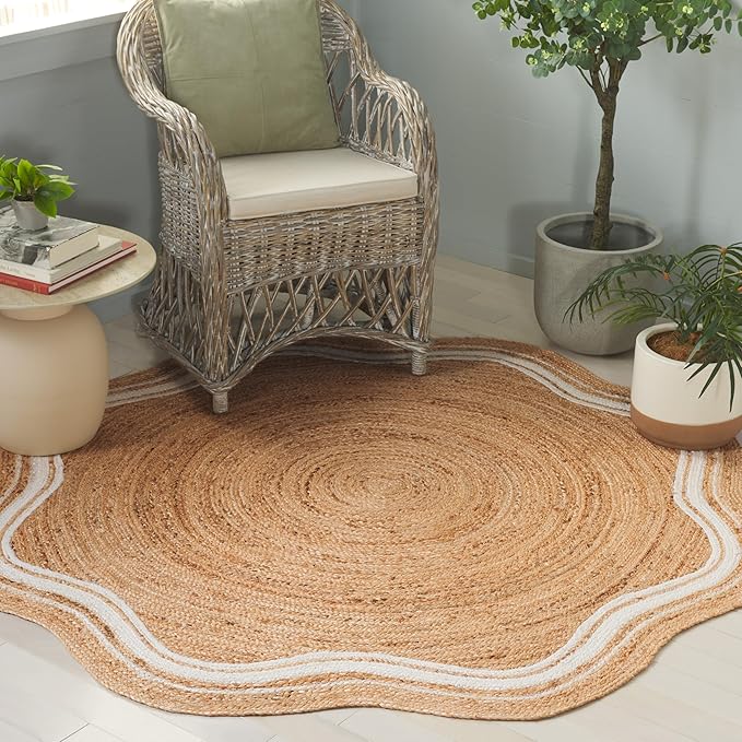 SAFAVIEH Natural Fiber Collection Area Rug - 6' x 6' Round Scallop, Natural/Bleach, Geometric Design, Ideal for High Traffic Areas in Living Room, Bedroom, Dining (NF359A)