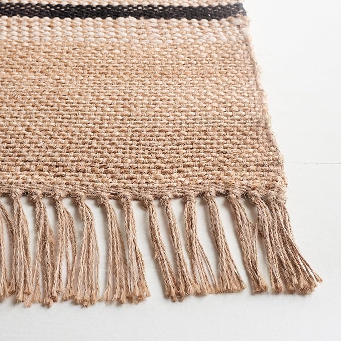 SAFAVIEH Natural Fiber Collection Area Rug - 6' x 9', Natural & Black, Handmade Jute, Ideal for The Living Room, Bedroom, Dining Room (NFB325Z-6)