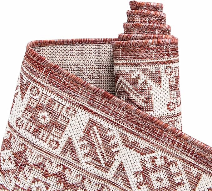 Rugs.com Outdoor Aztec Collection Rug – 5x7 Rust Red Flatweave-Pile Rug Perfect for Living Rooms, Large Dining Rooms, Open Floorplans