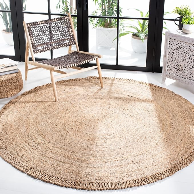 SAFAVIEH Natural Fiber Round Collection 6' Round Natural NF168A Handmade Boho Charm Farmhouse Jute Area Rug
