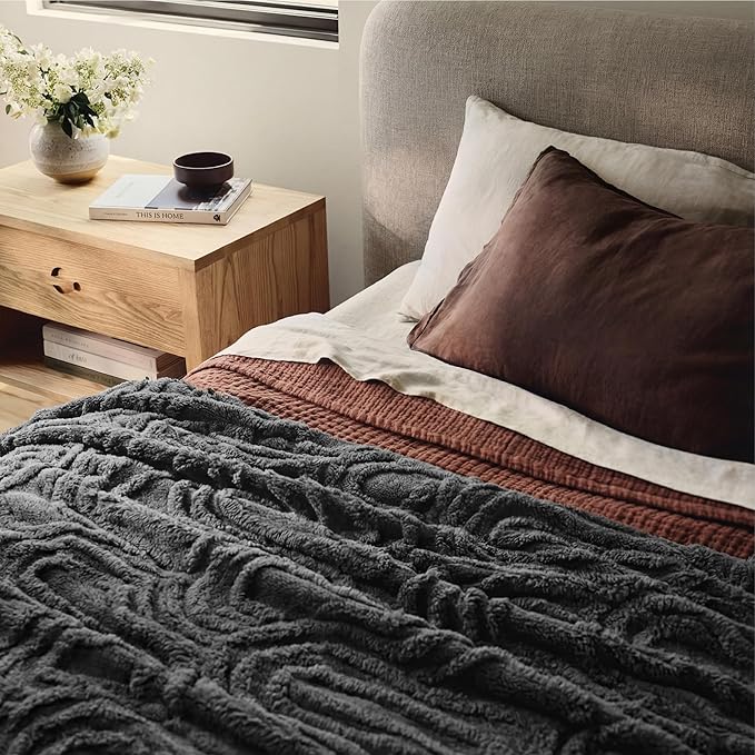 Bedsure GentleSoft Fleece King Size Blanket for Bed - Super Soft & Cozy, Fluffy Blankets for Women & Girls, Ideal for Sofa & Couch, Grey, 108x90 Inches