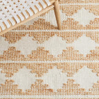 SAFAVIEH Natural Fiber Collection Accent Rug - 4' x 6', Ivory & Natural, Handmade Farmhouse Jute & Wool, Ideal for High Traffic Areas in Entryway, Living Room, Bedroom (NF511A)