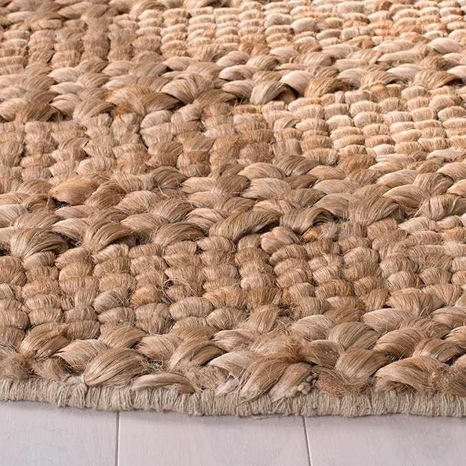 SAFAVIEH Natural Fiber Collection Area Rug - 6' Round, Natural, Handmade Jute, Braided Woven Design, Ideal for Living Room, Bedroom (NF212A)
