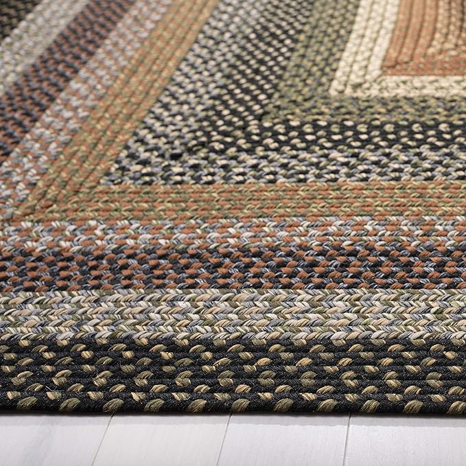 SAFAVIEH Washable Rug Outdoor Braided Collection - 2'6" x 4', Multi, Handmade & Reversible, Non-Shedding & Easy to Clean, Entryway, Front Door, Kitchen, Mudroom (BRD308A)