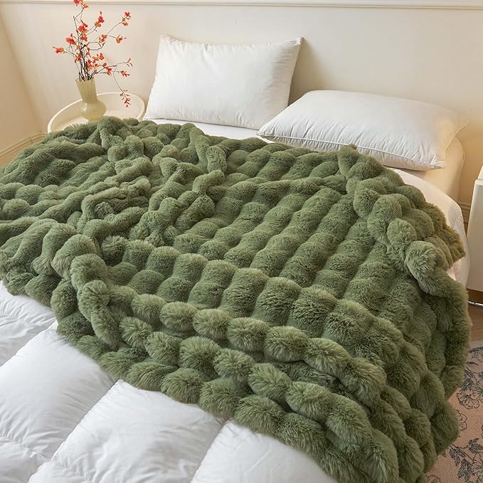 LIFEREVO Fluffy Faux Rabbit Fur Bubble Blanket, Plush Shaggy Throw for Couch Sofa, Cozy Comfy Furry Bed Blanket Adults Kids Teens Girls, Moss Fuzzy Throw for Bedroom Living Room, 60x90, Sage Green
