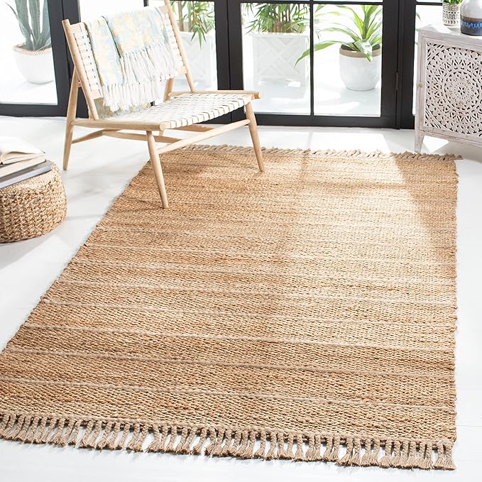 SAFAVIEH Natural Fiber Collection Accent Rug - 4' x 6', Natural & Light Grey, Handmade Tassel Jute, Ideal for High Traffic Areas in Entryway, Living Room, Bedroom (NF550A)