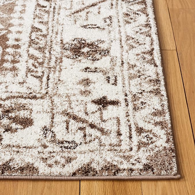 SAFAVIEH Vintage Hamadan Collection Area Rug - 6'7" x 9', Brown & Ivory, Traditional Persian Design, Non-Shedding & Easy to Clean, Ideal for Living Room, Bedroom, Dining Space (VTH211T)