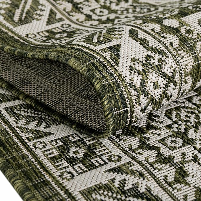 Rugs.com Outdoor Aztec Collection Rug – 10 Ft Round Green Flatweave Rug Perfect for Kitchens, Dining Rooms