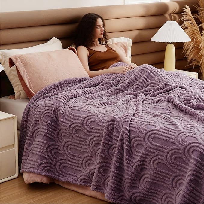 Bedsure GentleSoft Fleece Blanket Queen Size for Bed - Super Soft & Cozy, Fluffy Blankets for Women & Girls, Ideal for Sofa & Couch, Light Purple, 90x90 Inches