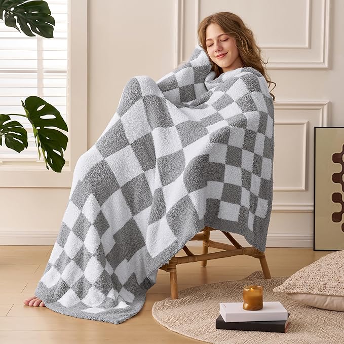 Joiedomi Throw Blanket for Couch, Light Grey Checkered Knitted Blankets Gifts for Women Mom Girls, Cozy Cute Soft Throw Home Room Decor Aesthetic Women Mothers Birthday Gifts 50x60 Inches