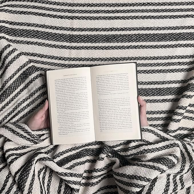 Chardin home - Black & Ivory Stockholm Stripe Cotton Throw Blanket - 50x60 | Farmhouse Large, Wearable, Breathable Throw | Boho Everyday Blanket for Couch, Bed, Sofa | Soft Lightweight Picnic Rug