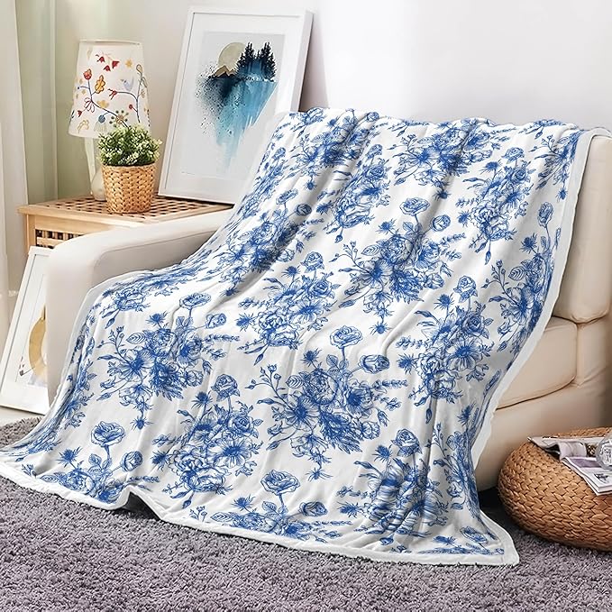 Blue Floral Throw Blanket, Soft Flannel, Warm, Boho Floral Aesthetic Bed Blanket All Season Throw for Couch, Bedroom, Living Room 60X90 Inch